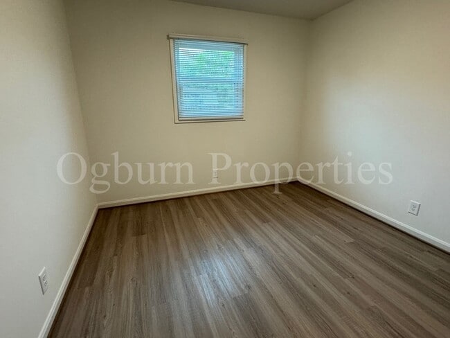 Photo - 208 Mayberry Ave Unit 208