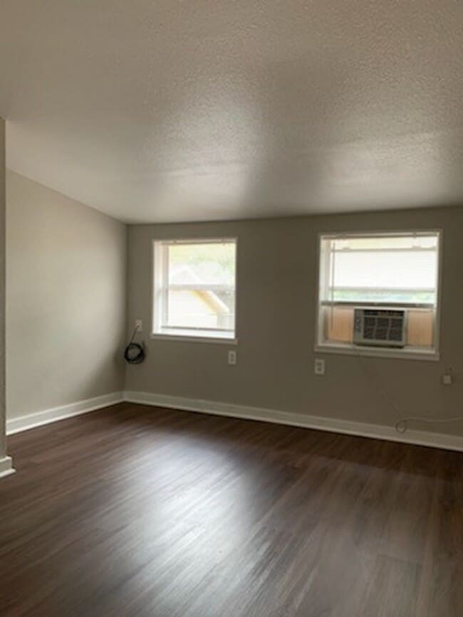 Photo - 653 W Osceola St