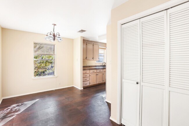 Photo - Hill Country Retreat