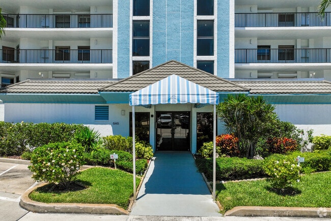 3601-3613 S Banana River Blvd Cocoa Beach, FL 32931-5400 - Rock Pointe