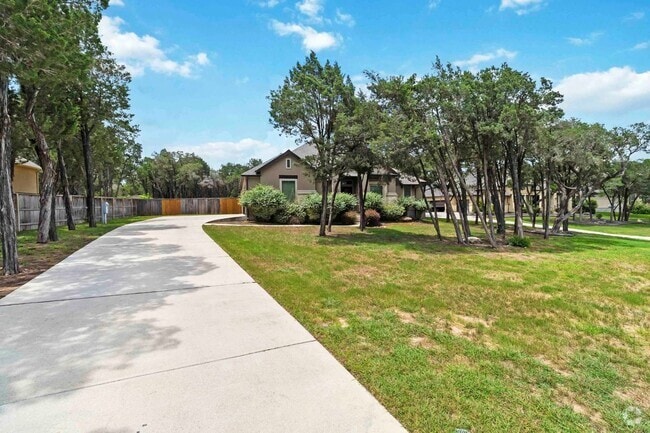 Building Photo - 944 Wilderness Oaks Rental