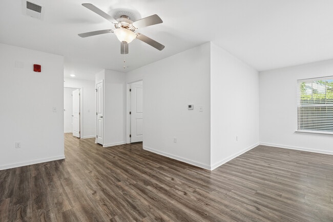 Photo - Inskip Flats