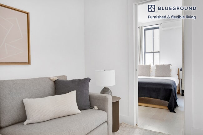 Photo - 181 Court St Unidad FL2-ID728