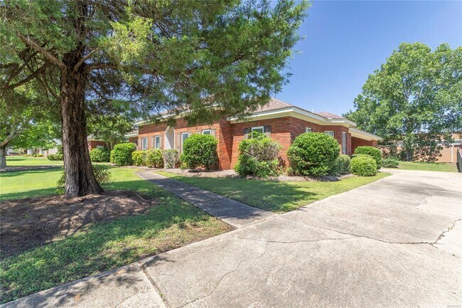 Photo - 1855 Brookstone Dr