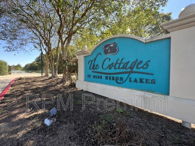 Building Photo - 4000 Mchugh Rd Unit #30