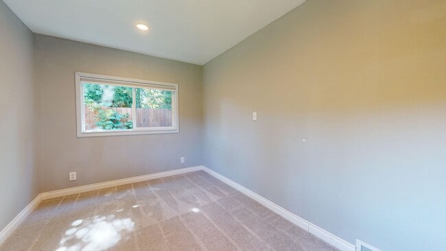 Photo - Tracyton 3 Bedroom w/ Tons of Parking & Huge Lot! Avail. 4/15