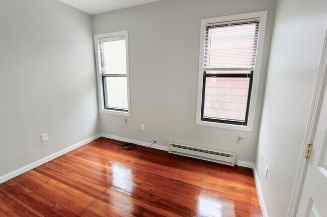 Photo - 358 Princeton St Unit 1