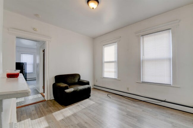 Photo - 200 Nunda Ave Unit 1R