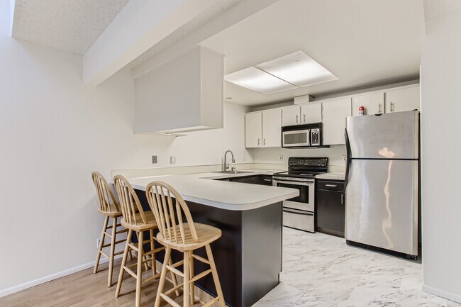 Photo - 4690 SW Comus Plz