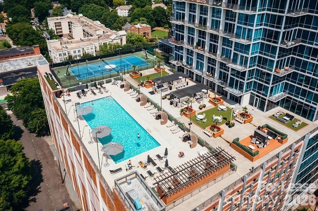 Photo - 215 N Pine St Unit B11