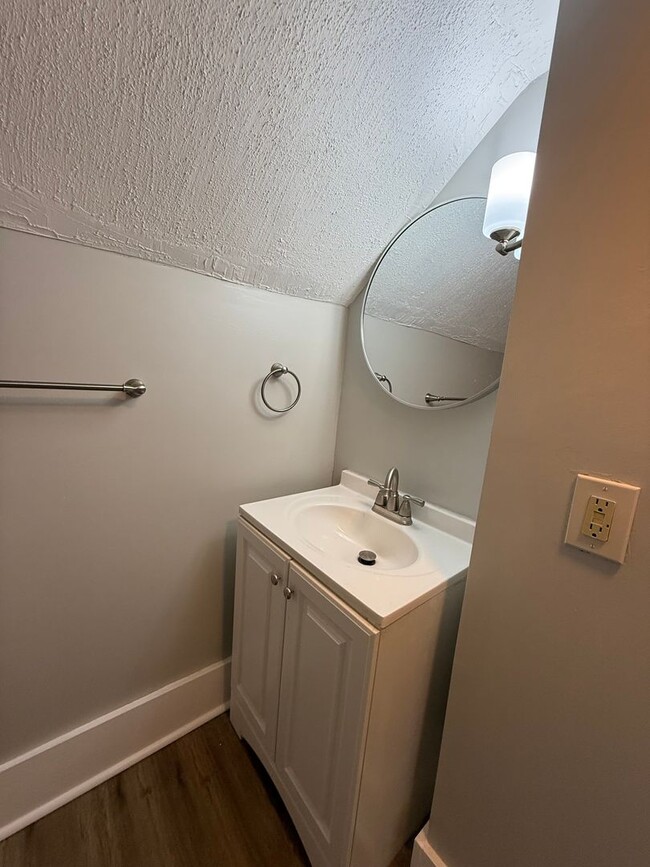 Photo - 92 Orange St Apartment Unit 3