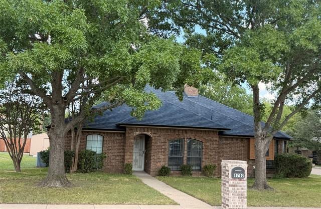 Building Photo - 1712 Colonial Ct
