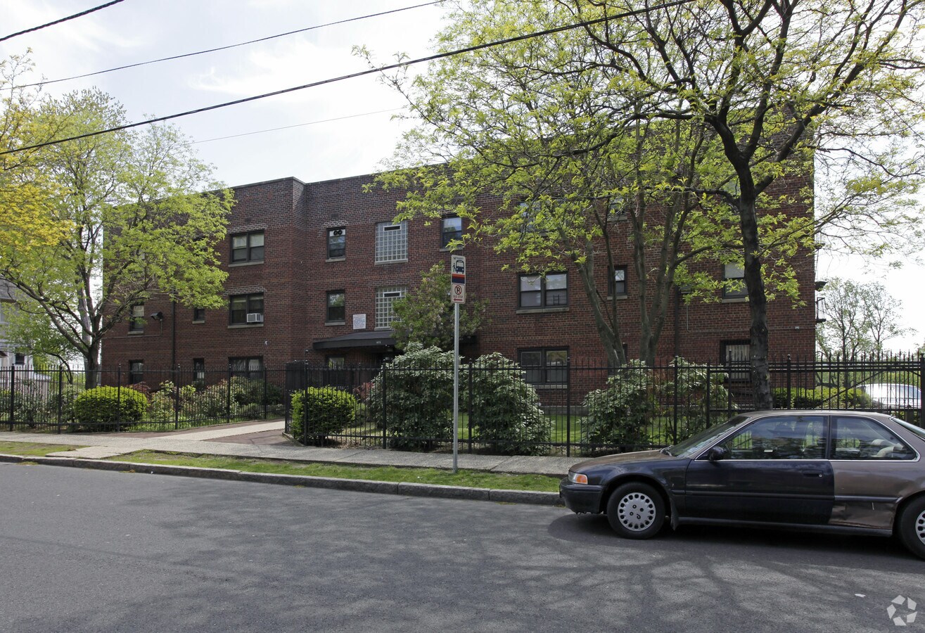 Photo - Mount Prospect Gardens Apartments