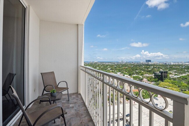 Photo - 511 SE 5 Ave