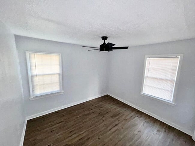 Photo - Quaint 4 bed 2 bath home