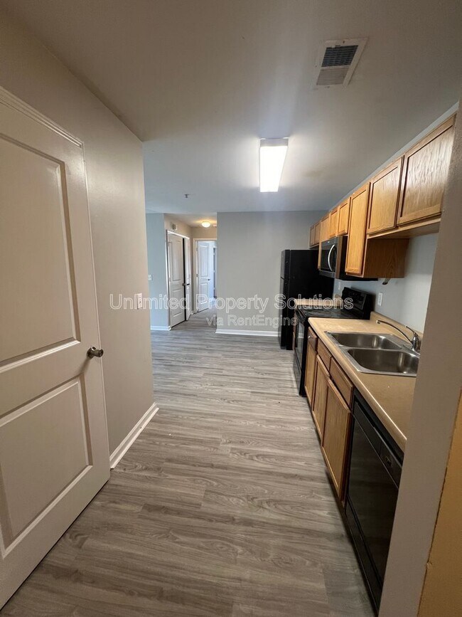 Photo - 370 S Kerr Ave Unit 303