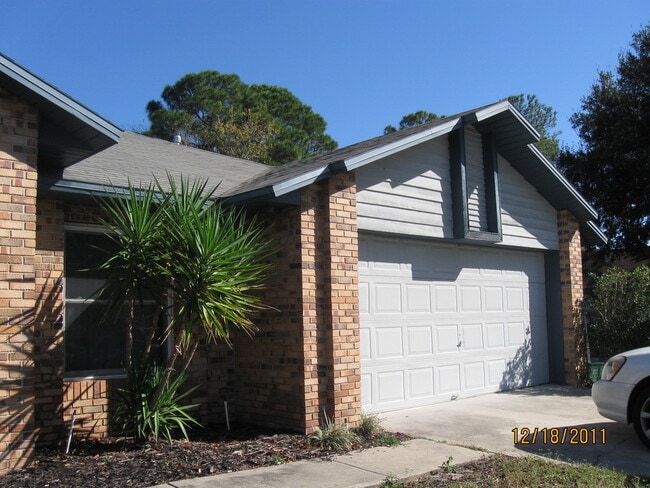 Photo - 1371 Melshire Ave