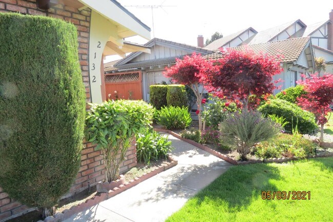 Photo - 2132 Town and Country Ln