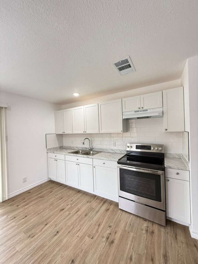 Photo - 8618 Sweet Maiden Dr