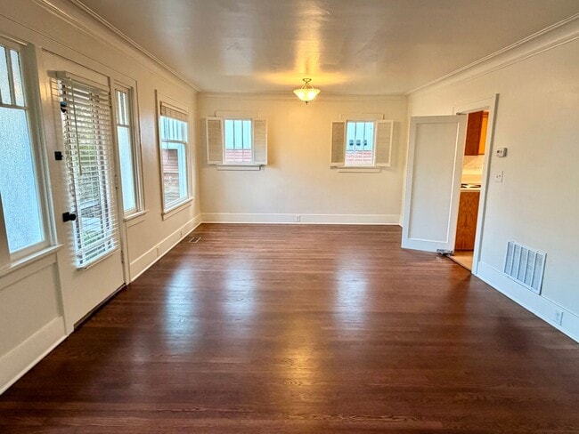 Photo - FORD DUPLEX Unit 2