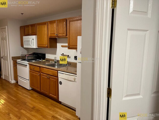 Building Photo - 22 High St Unit 9 Rental