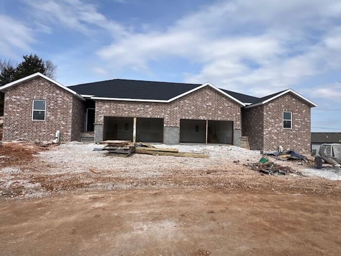 BRAND NEW 3 bedroom DUPLEXES in Ozark!!!!!... - BRAND NEW 3 bedroom DUPLEXES in Ozark!!!!!... House