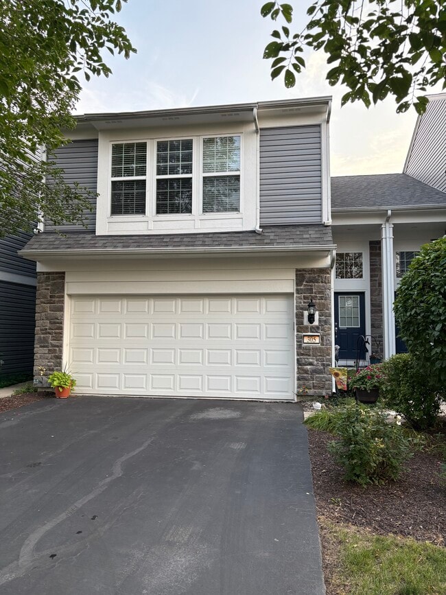 Building Photo - 305 Devoe Dr Rental