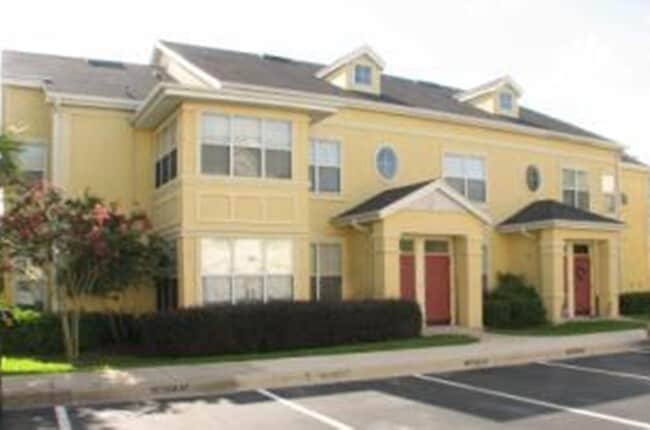 Building Photo - 1 Bed/1 Bath in Manor Row at Park Central!... Unit D34 Rental