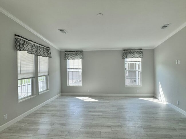 Photo - 10792 SW 32nd Ave