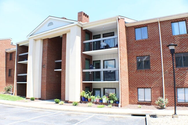 Photo - 1018-8 Blue Ridge Dr
