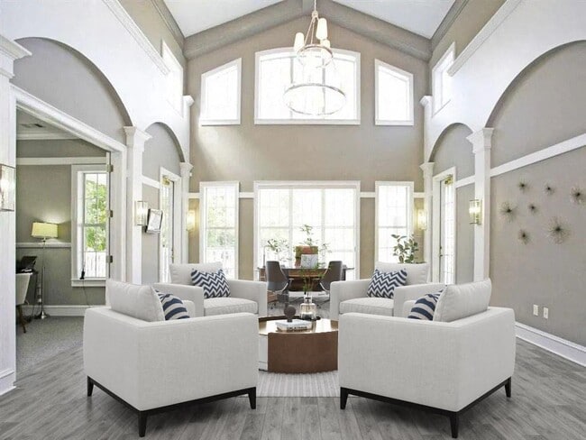 Photo - Parkway Vista