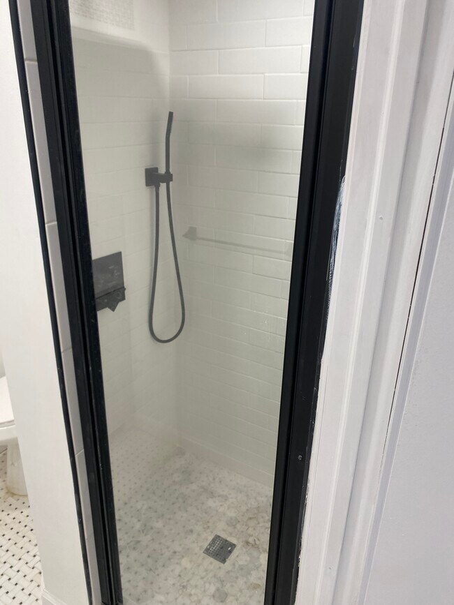 Photo - 5900 Avenue L