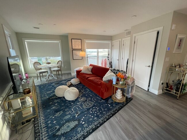 Photo - 200 Old Colony Ave