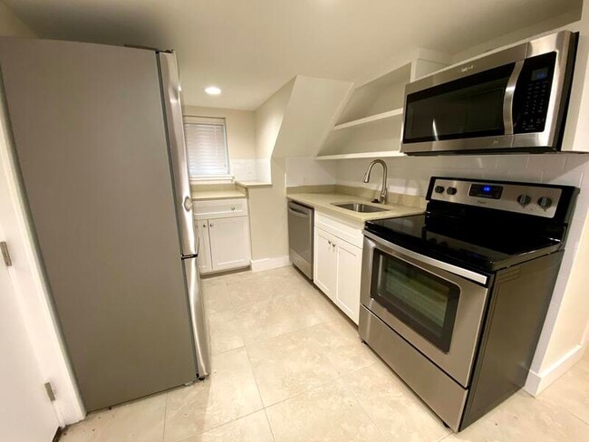 Building Photo - 244 W 200 N Rental
