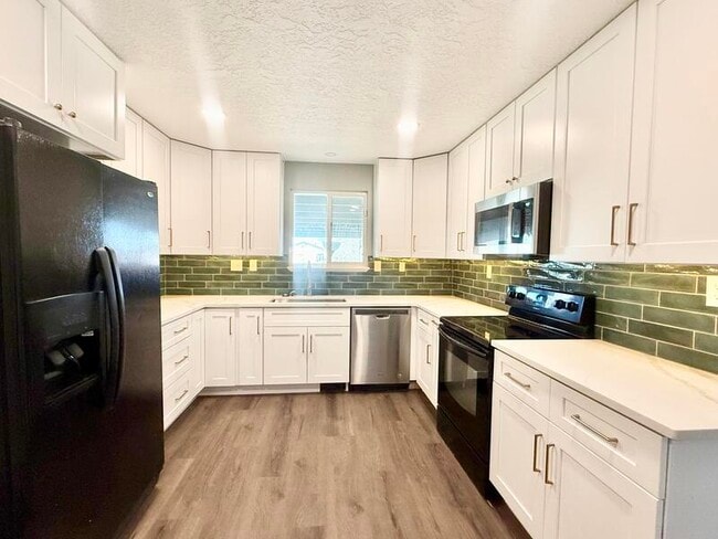 Photo - 1334 Sudbury Ave