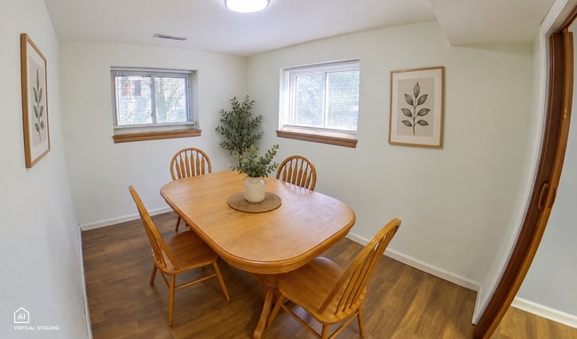 Building Photo - 2004 Strong Ave
