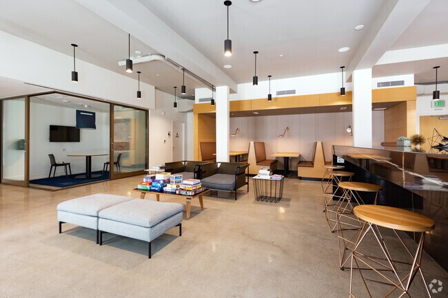 AXIS on Twelfth - Clubhouse