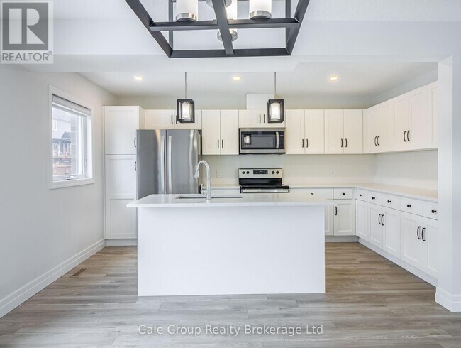 Photo - 261 Pittock Park Rd