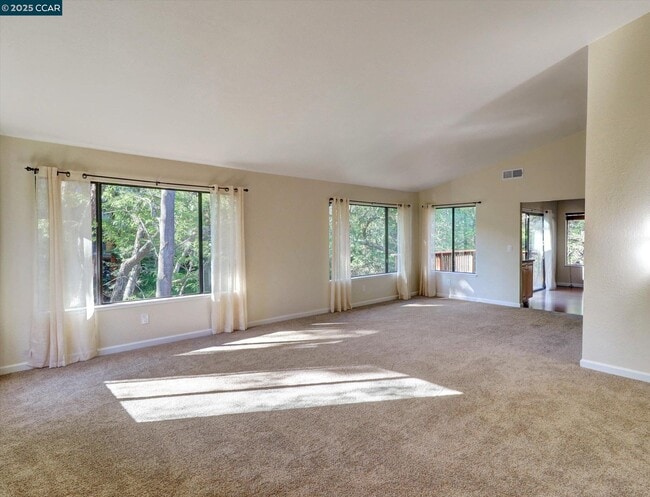 Photo - 25 St Julie Ct