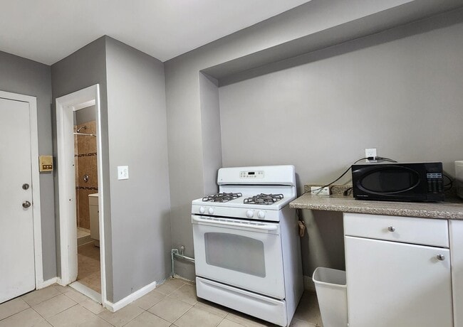 Photo - 423 2nd St Unit 2