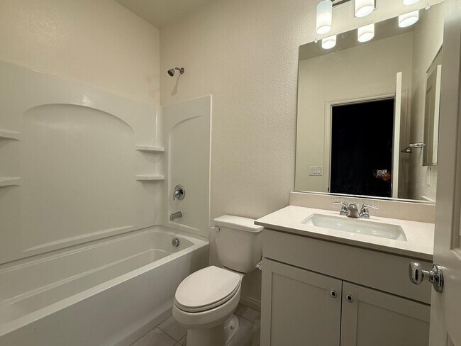 Photo - Gorgeous 5 Bedroom Home in Gated Community