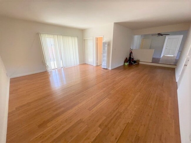 Photo - SPACIOUS 3BR/2BA HOME IN LAKEWOOD