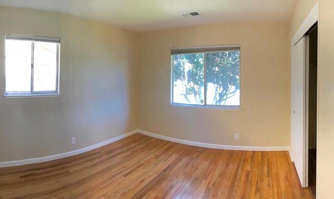 Photo - 821 N 17th St