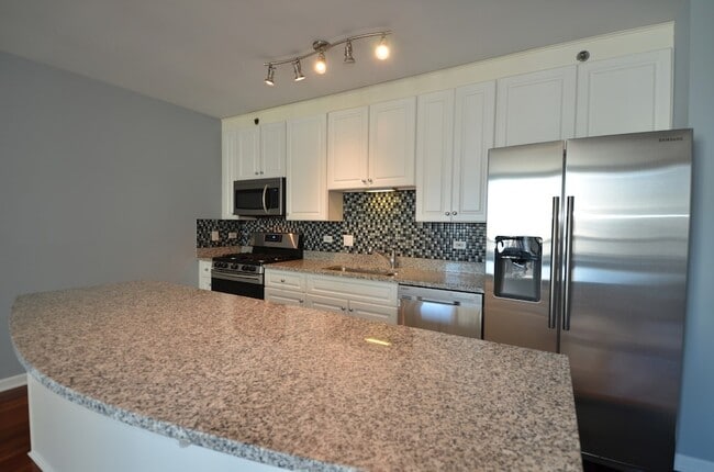 Photo - 33 W Ontario St Unit 24I