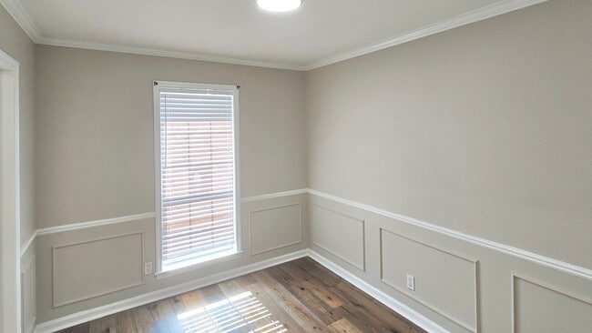 Photo - 3068 S Mendenhall Rd