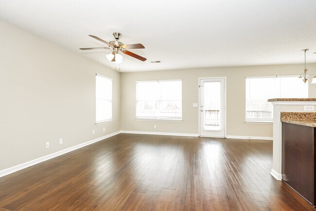 Photo - 1804 Alysheba Run