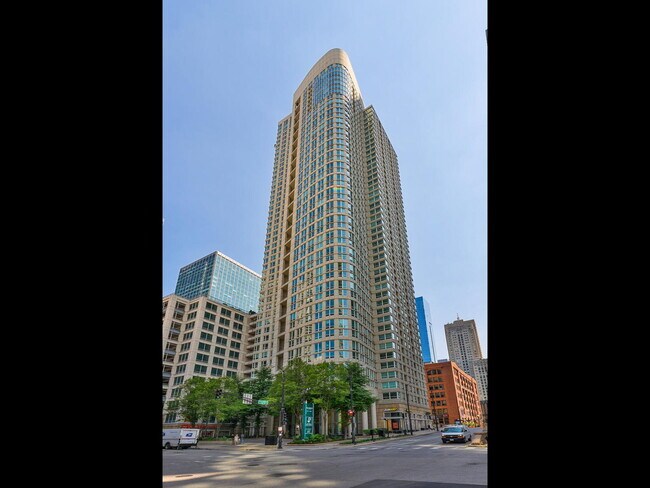 Building Photo - 345 N La Salle Dr Unit 3403 Rental