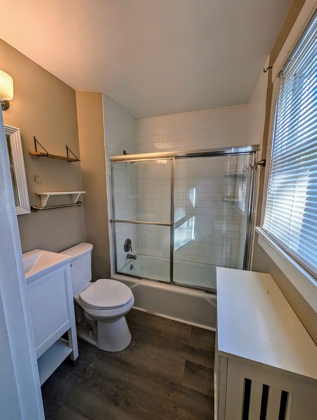 Photo - 1666 Crafton Blvd Unit 2
