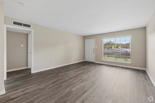 2 habitaciones, 2 baños - 1200 pies cuadrados - Sala de estar