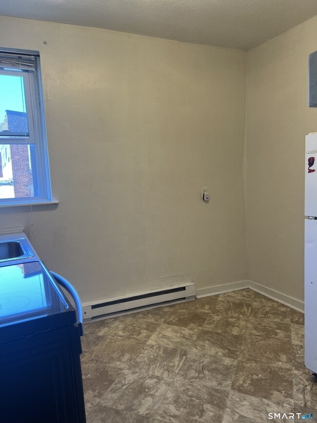 Photo - 97 Green St Unit 1